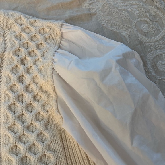 Something Navy
Women's White Poplin Sleeve Wool-blend Sweater - Picture 9 of 11